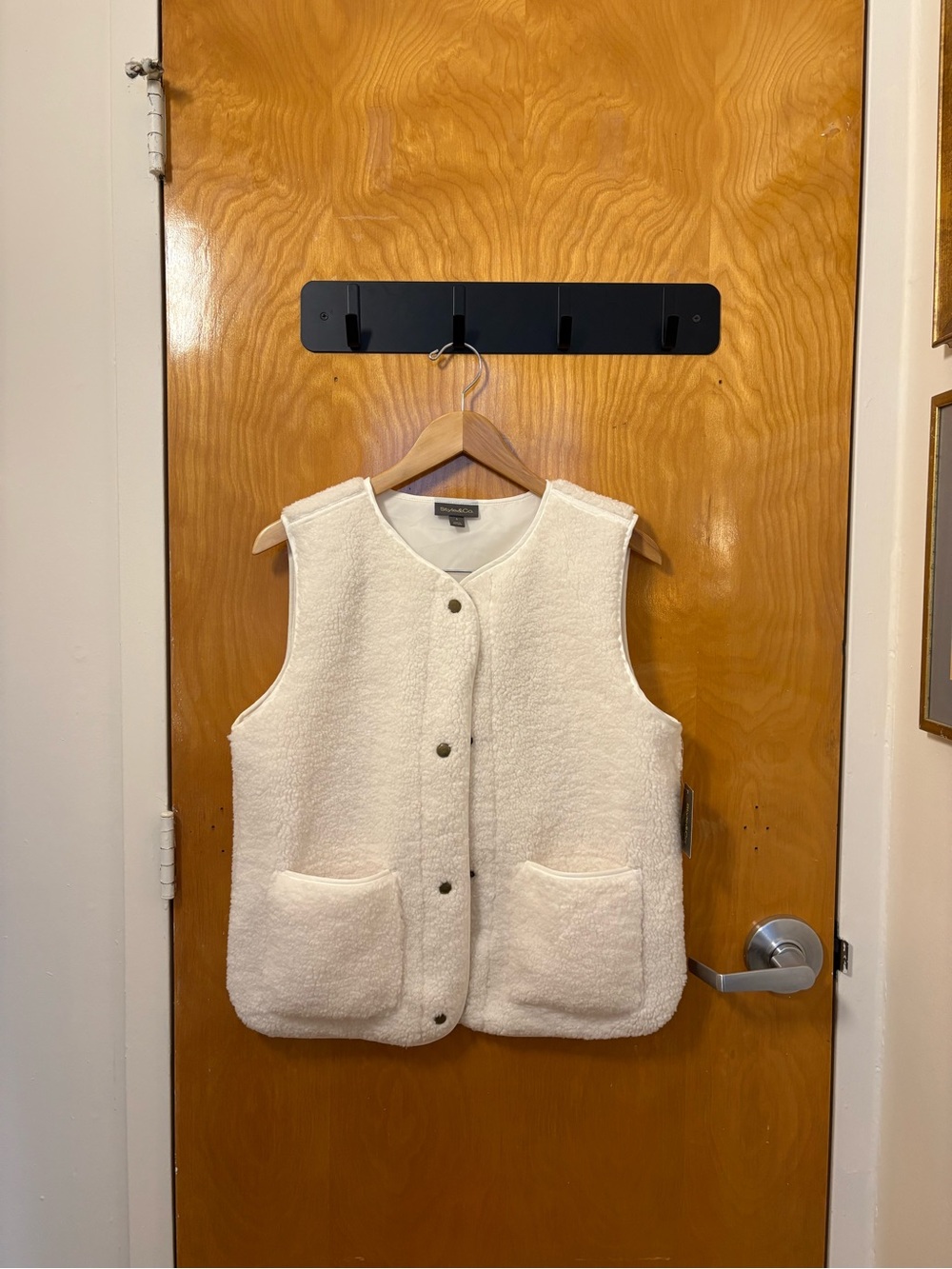 Style & Co. Cream Sherpa Vest with Pockets